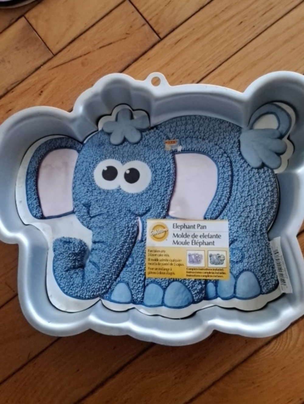 Wilton Blue Elephant Cake Pan
